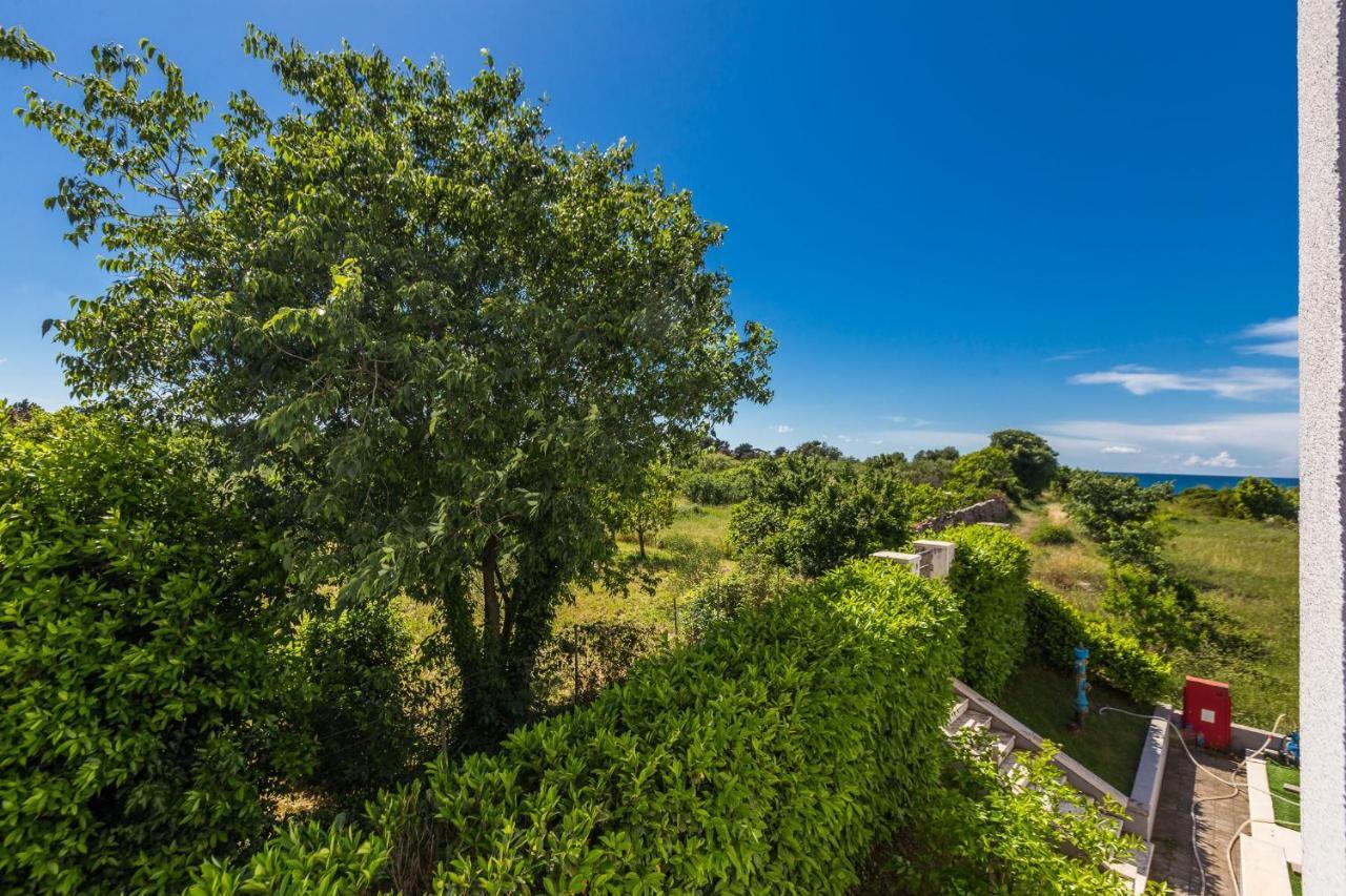 Adriano 2br With Terrace