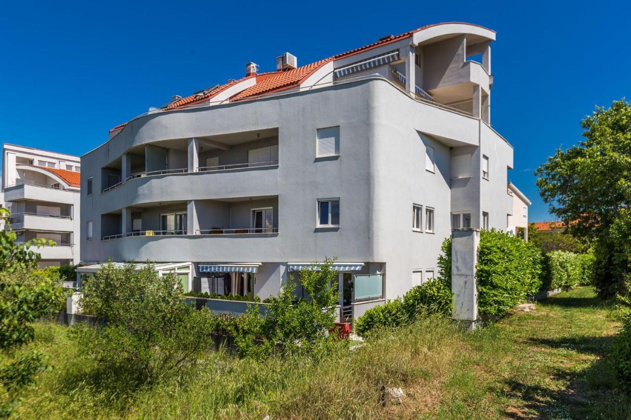 Adriano 2br With Terrace *