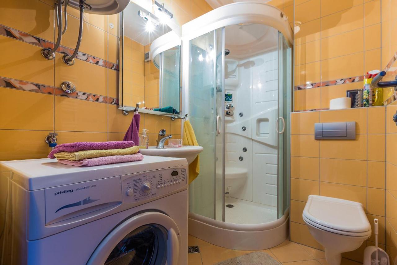 Adriano 2br With Terrace Apartament *