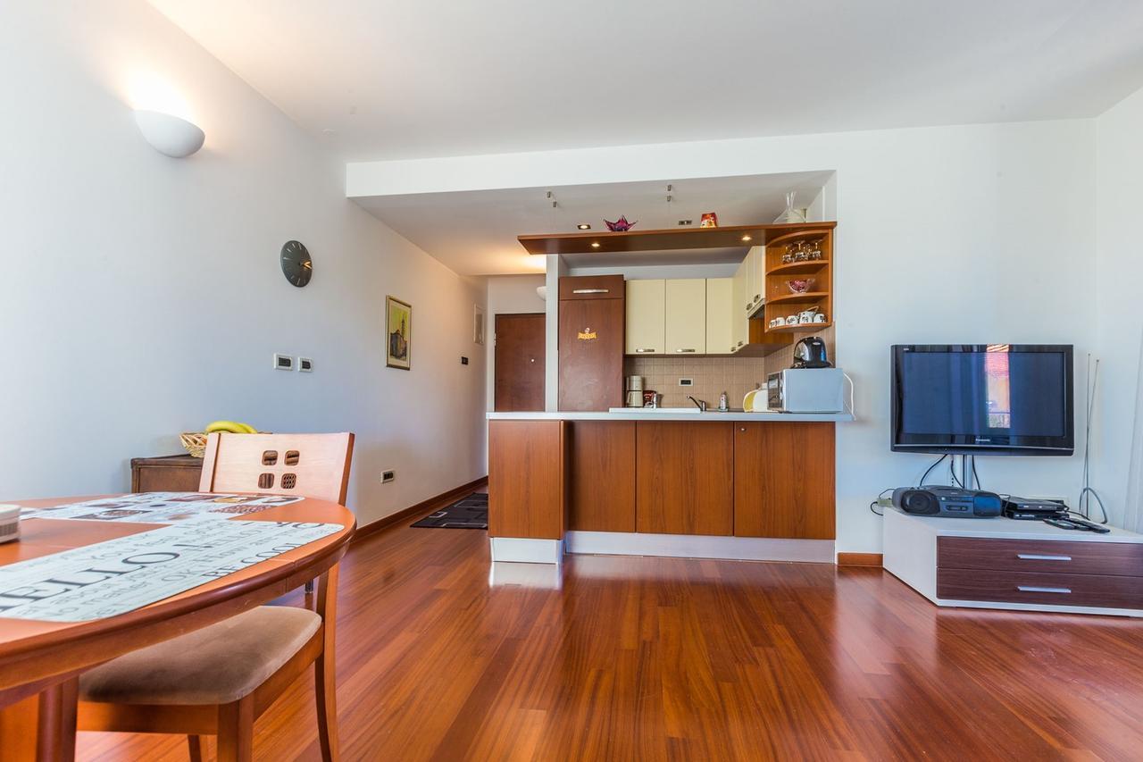 Apartament Adriano 2br With Terrace Zadar